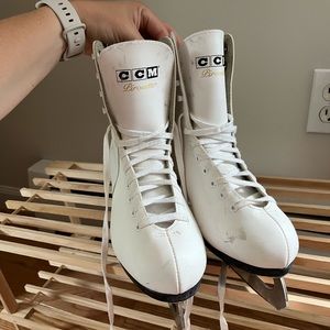 Jamie Sale & David Pelletier Ice Skates Size 8